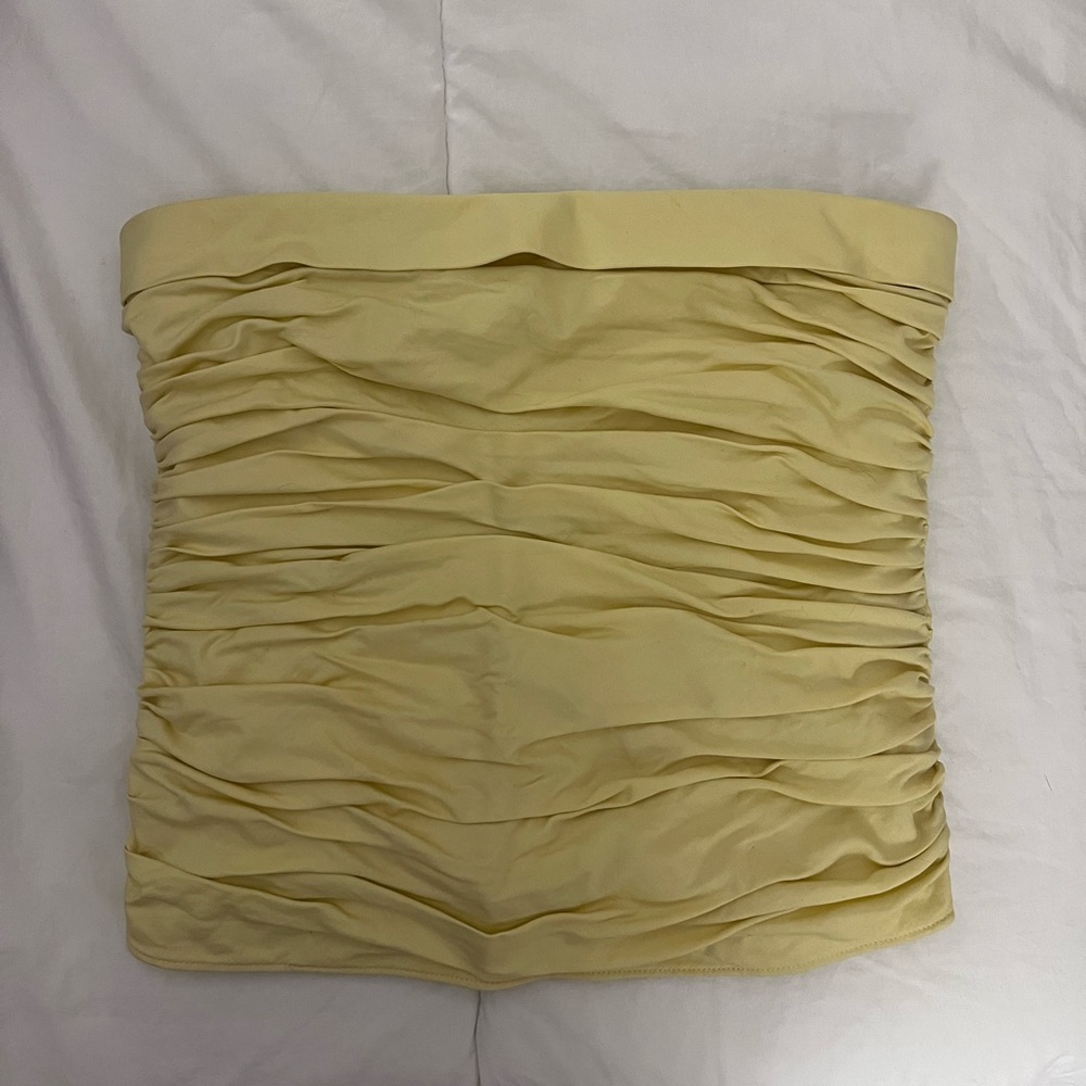 Strapless reformation top